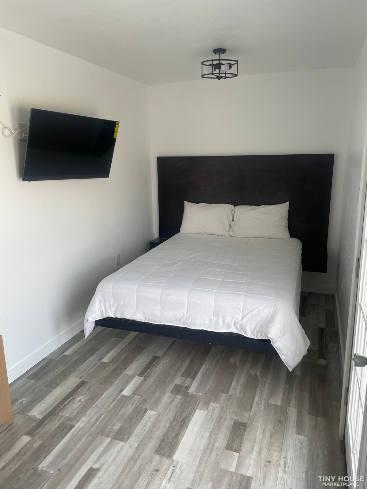 Prefabricated Modular Tiny Home 1-Bath 1-Bed - Image 3 Thumbnail