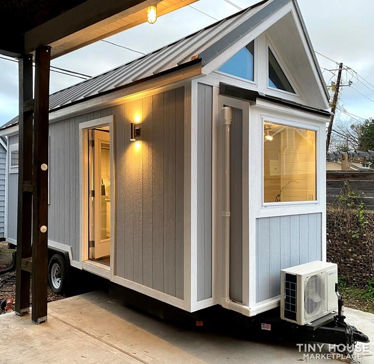 Premium New Tiny House/Home on Wheels for Sale!