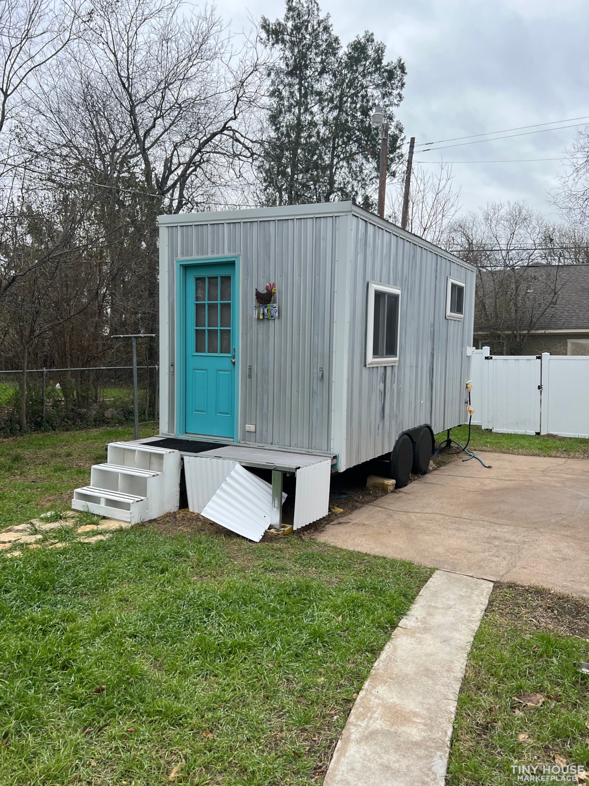 Pristine Tiny house trailer
