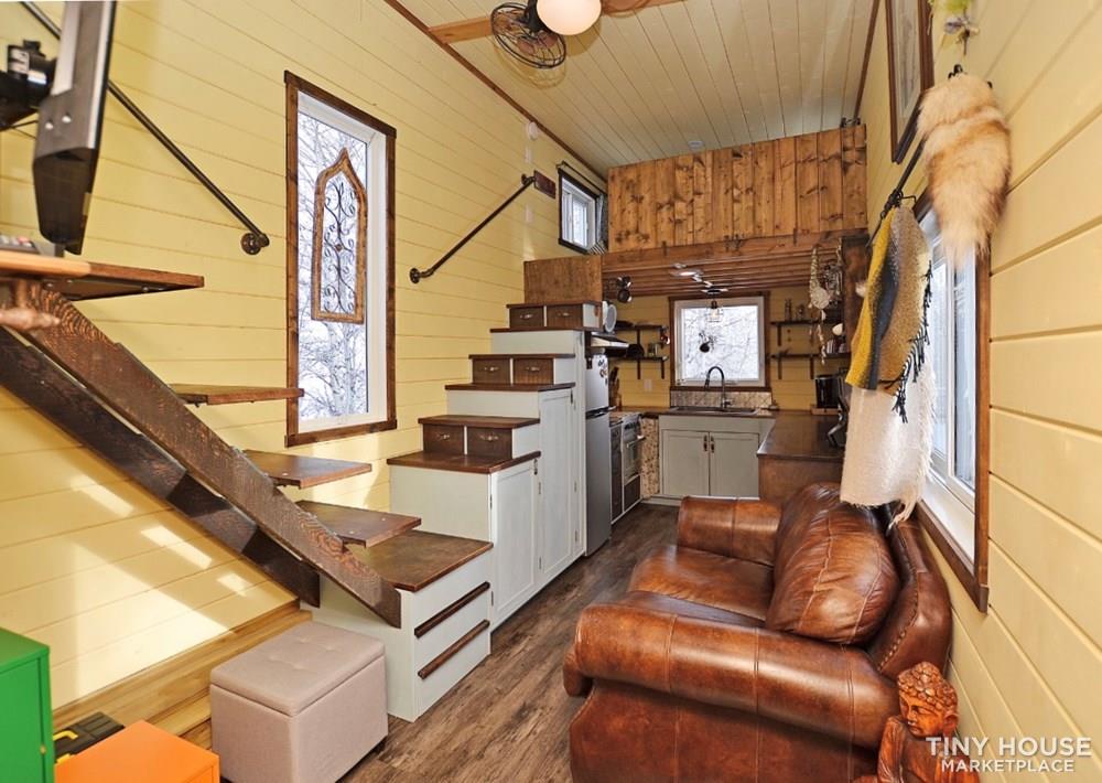 Professionally built 420sqft beautiful tiny home  - Image 3 Thumbnail