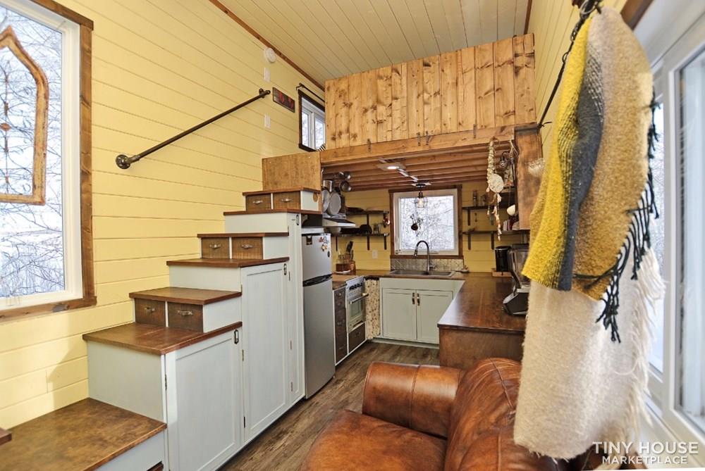 Professionally built 420sqft beautiful tiny home  - Image 4 Thumbnail