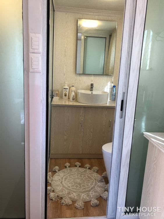 professionally built container house  (in San Francisco Bay Area) - Image 4 Thumbnail