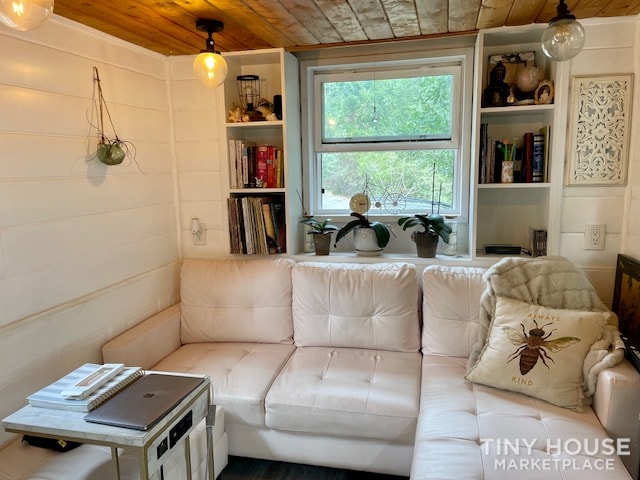 Professionally Built Tiny Home on Wheels – Reduced for Fast Sale - $56,500  - Image 4 Thumbnail