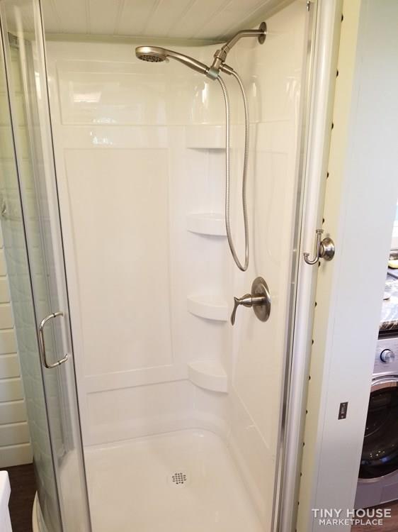 Professionally Built Tiny House - Image 4 Thumbnail