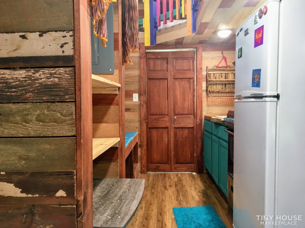 Purple tiny house - Image 6 Thumbnail