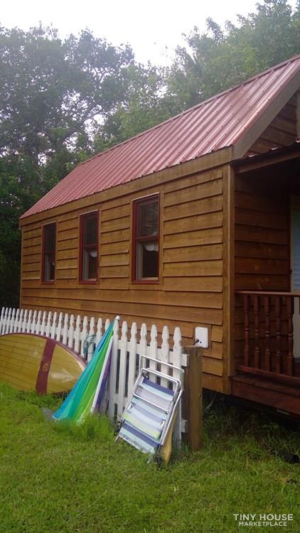 Quaint Wooden Tiny House - Image 2 Thumbnail