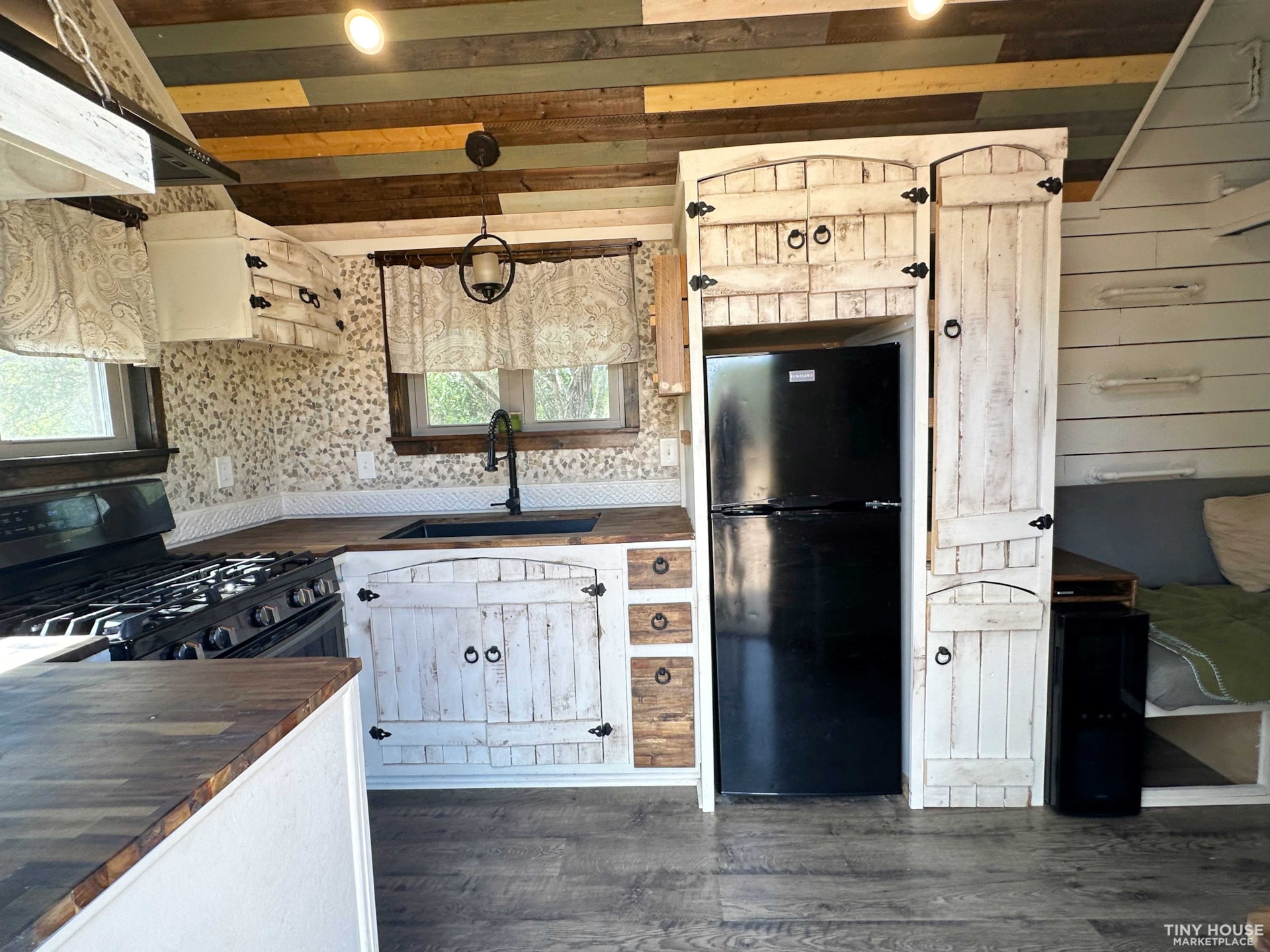 RARE 26ft - 2 Room Tiny House!!  Furnished, Ground Floor Sleeping, Skylights, Ro - Image 3 Thumbnail