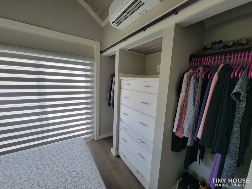 REDUCED TO SELL - Beautiful 2021 Tiny Home (Seashore by Clayton Homes) - Image 3 Thumbnail
