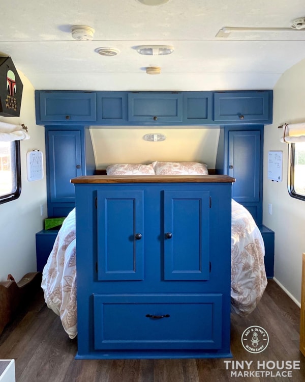 Renovated 2011 28' Tiny Home Camper Grey Wolf by Forest River - Image 4 Thumbnail