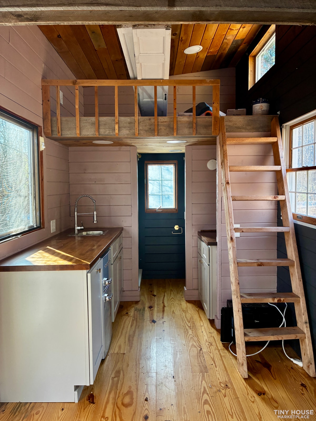 Renovated New England Tiny House, Perfect for AirBnb, ADU, Home Office - Image 3 Thumbnail