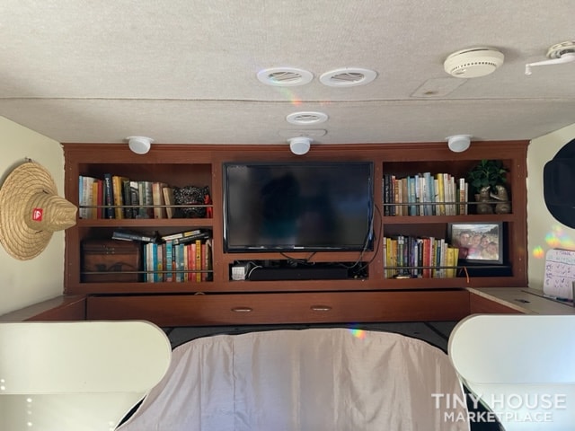 Renovated RV - Image 3 Thumbnail