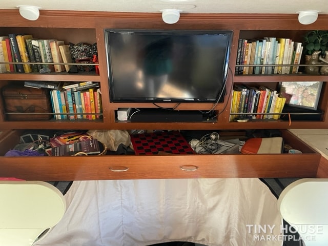 Renovated RV - Image 4 Thumbnail