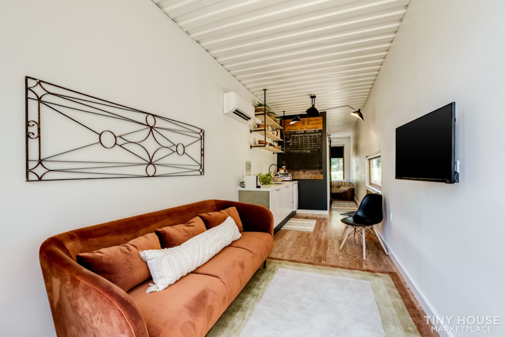 Renovated Shipping Container Tiny Home: fantastic income opportunity! - Image 2 Thumbnail