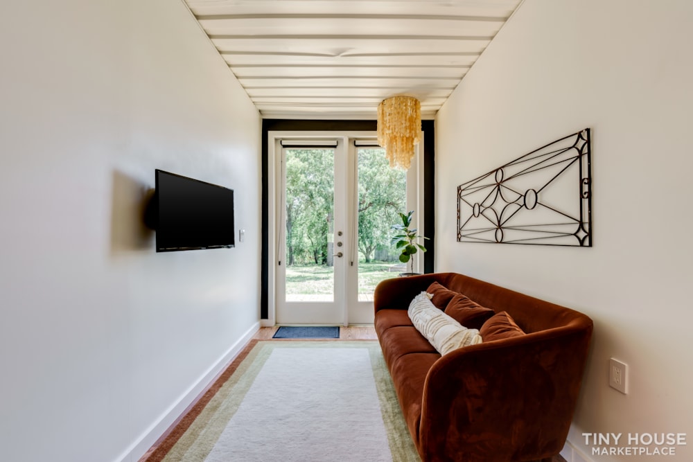 Renovated Shipping Container Tiny Home: fantastic income opportunity! - Image 4 Thumbnail