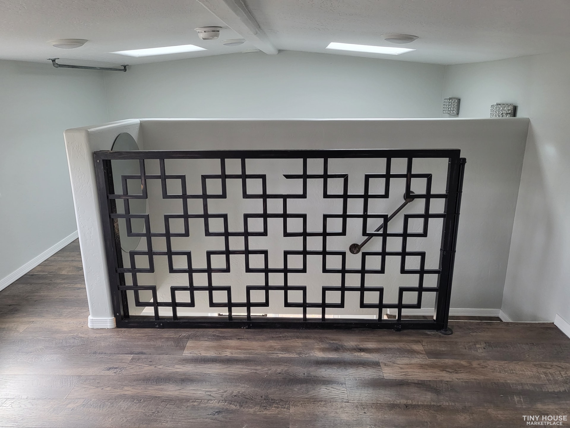 Resale Tiny House with Loft located in the LuxTiny Community Lakeside Arizona - Image 2 Thumbnail