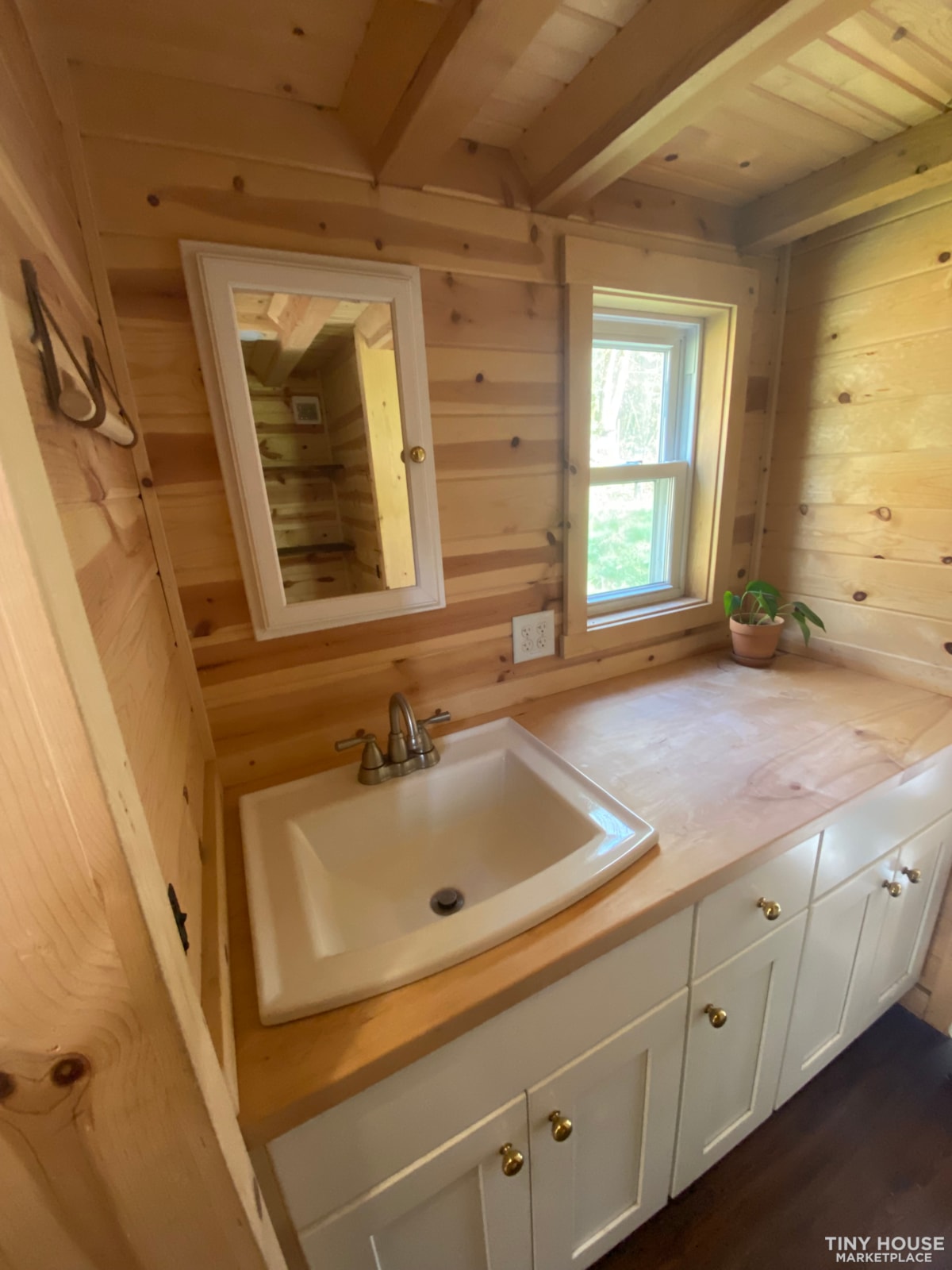 Roanoke - RV & Green Certified by Tumbleweed Tiny House Co. - 300 sq feet - Image 4 Thumbnail