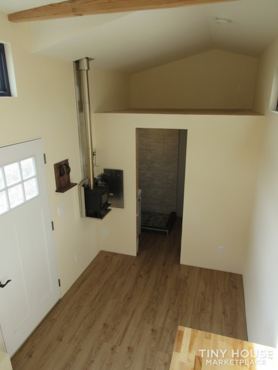 Rustic Modern Off Grid Capable Tiny House  - Image 3 Thumbnail