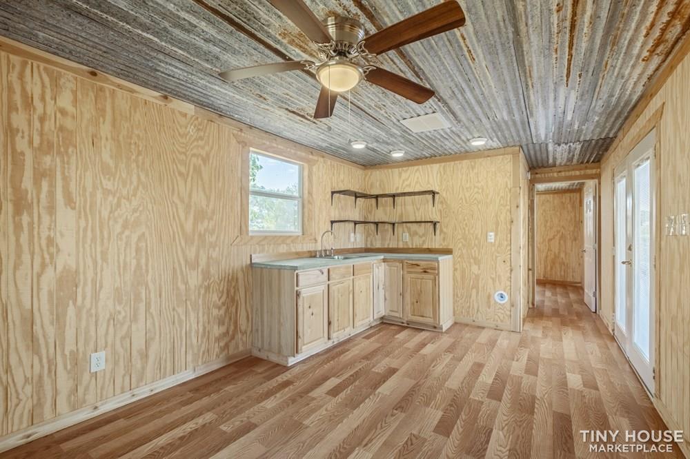 Rustic Ranch Style Tiny House