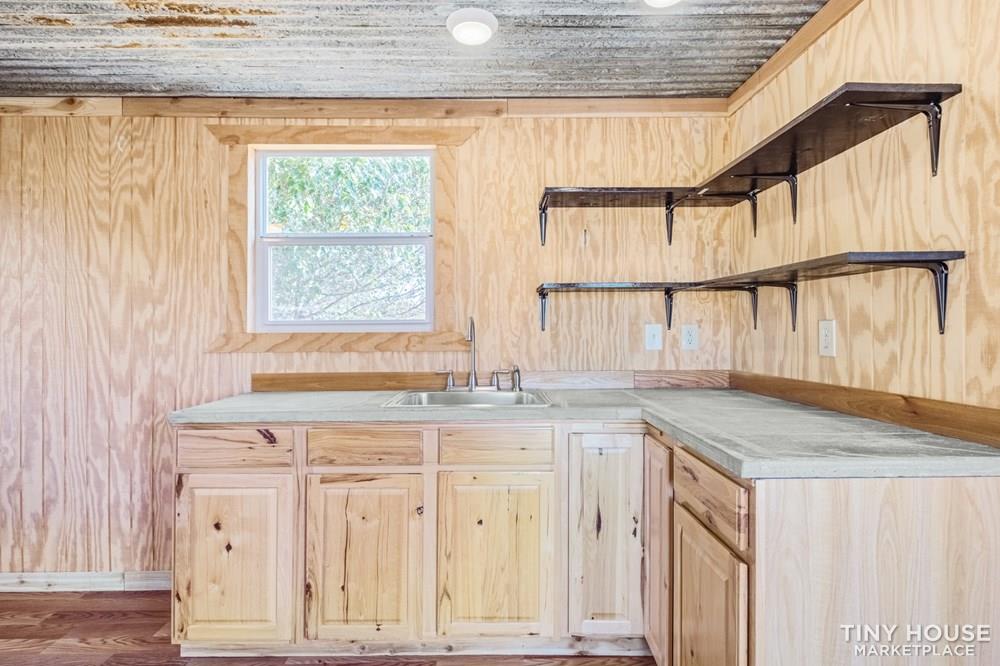 Rustic Ranch Style Tiny House - Image 3 Thumbnail