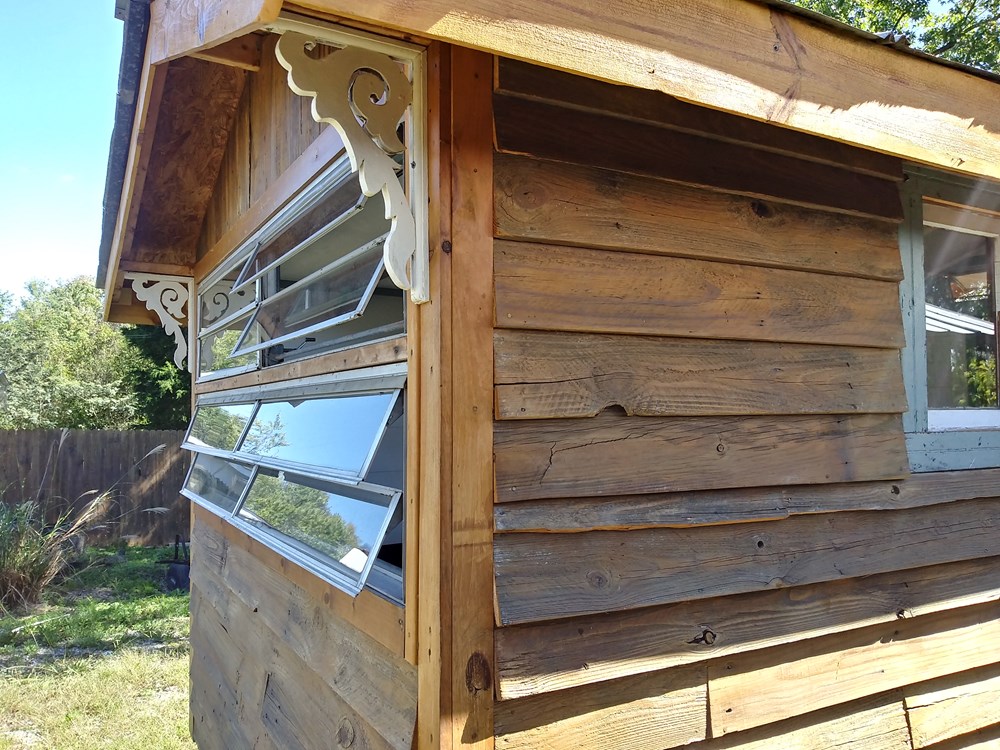 Ole' Smokey Rustic Tiny Home House/Studio - Image 5 Thumbnail