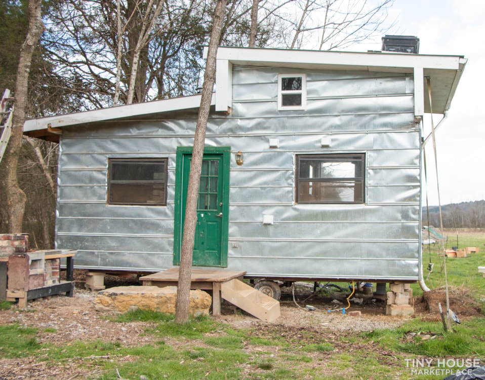 Rustic Tiny Home - Image 1 Thumbnail