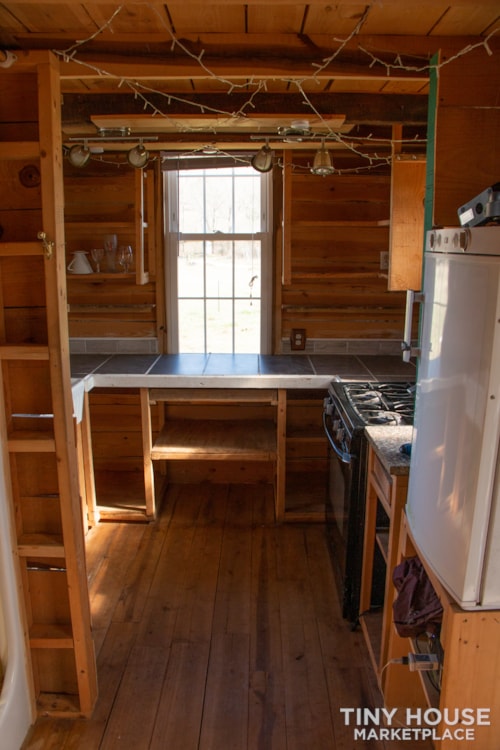 Rustic Tiny Home - Image 2 Thumbnail