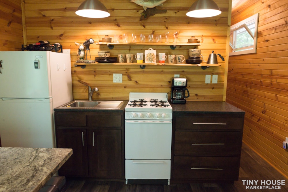 Rustic Tiny Home - Image 3 Thumbnail