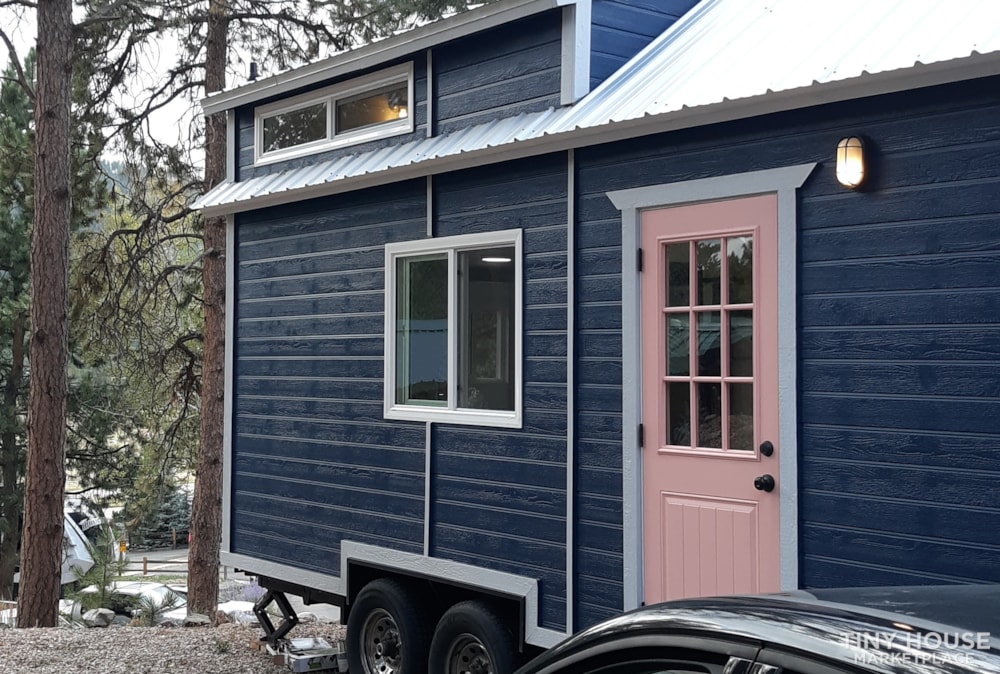 RVIA-certified 2021 tiny home 