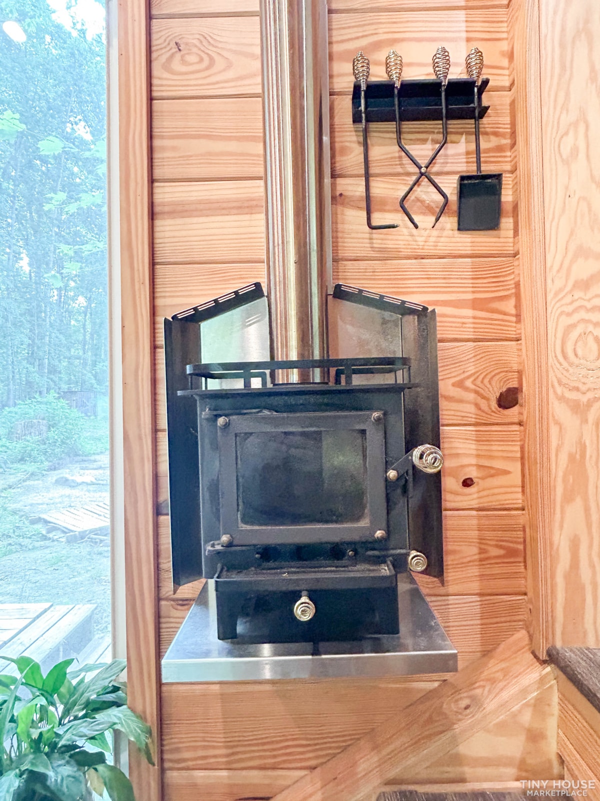 RVIA Certified 24ft Tiny House - Ground floor Spare Room! King bed loft!  - Image 4 Thumbnail