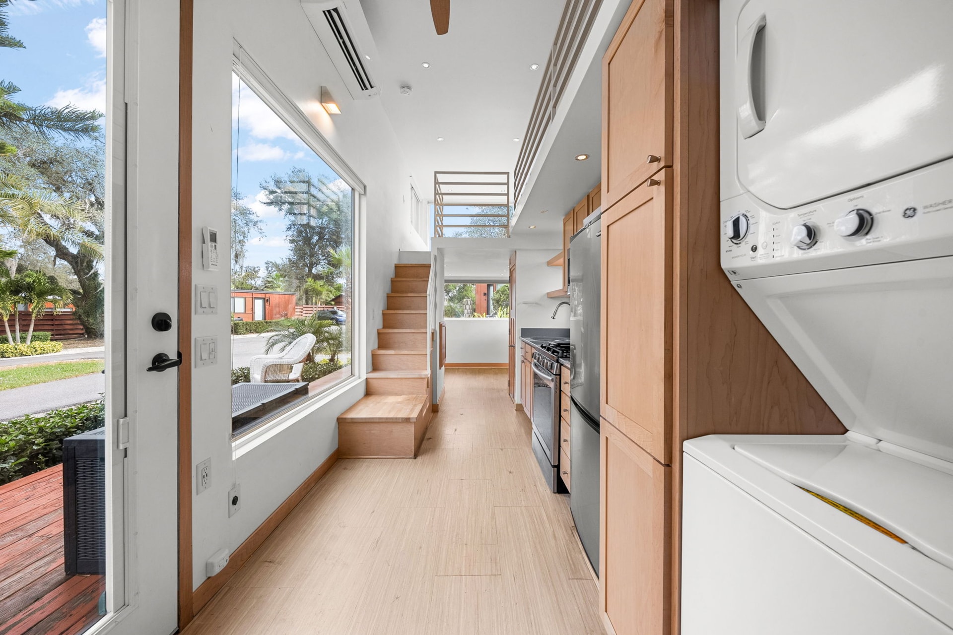 RVIA Certified Tiny Home in Tampa Bay Escape, $15K+ in Recent Upgrades - Image 4 Thumbnail