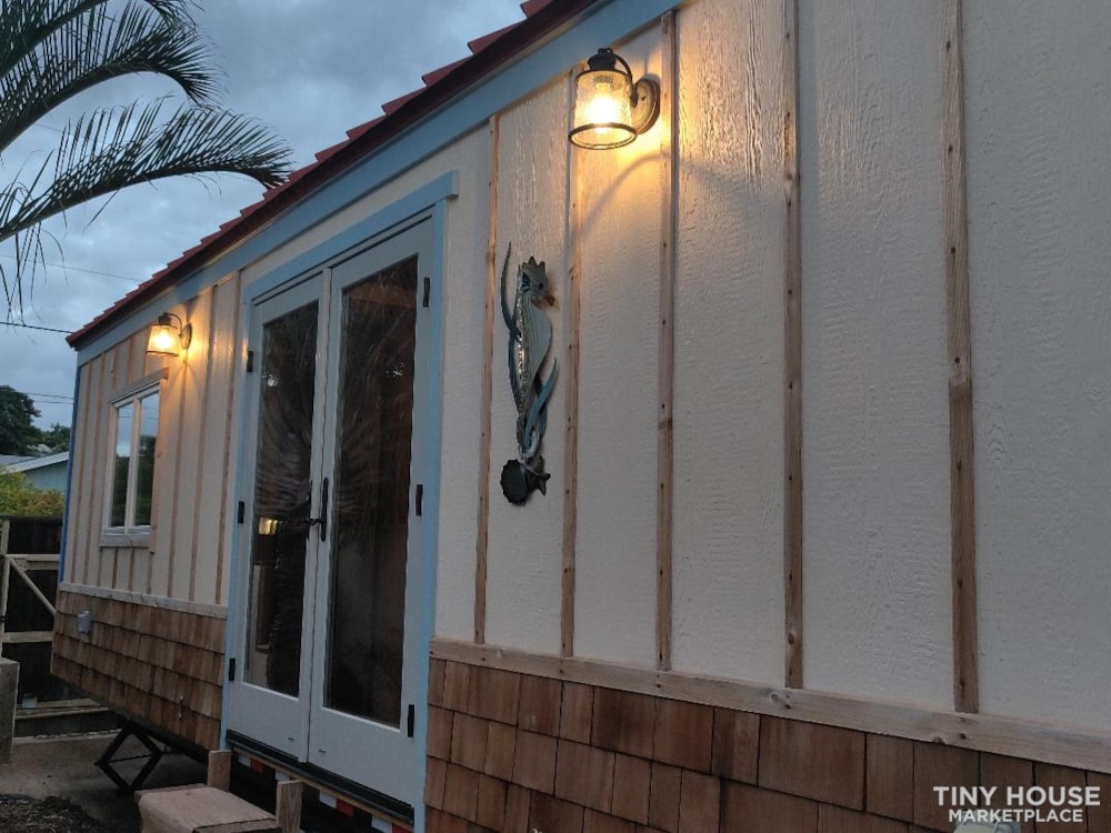 Seahorse tiny house cabin 30' on eagle trailer