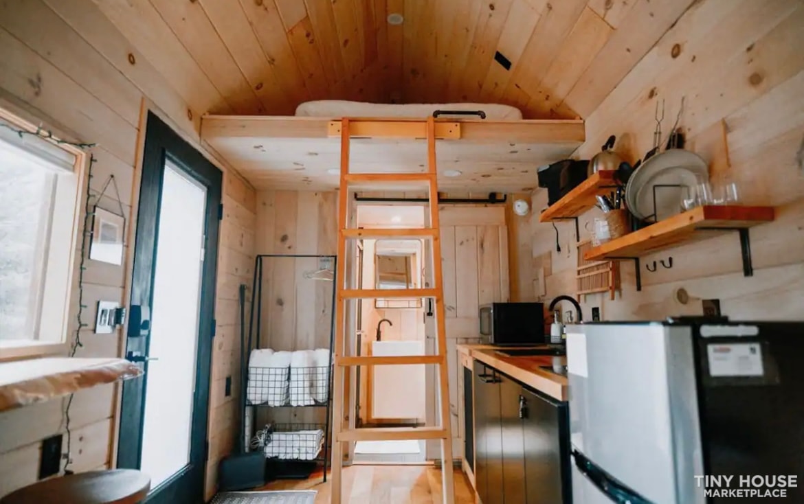 Secluded Nordic Style Home w Property - Image 3 Thumbnail