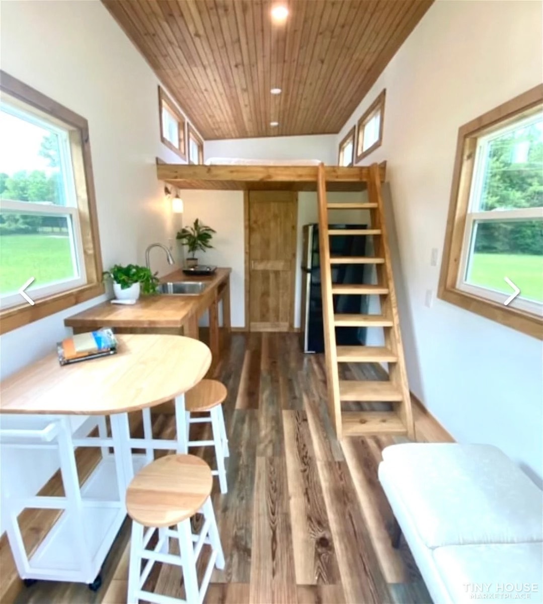 SELF-SUSTAINING, OFF-GRID TINY HOME ON WHEELS (THOW), NEWLY MADE 2022 - Image 3 Thumbnail