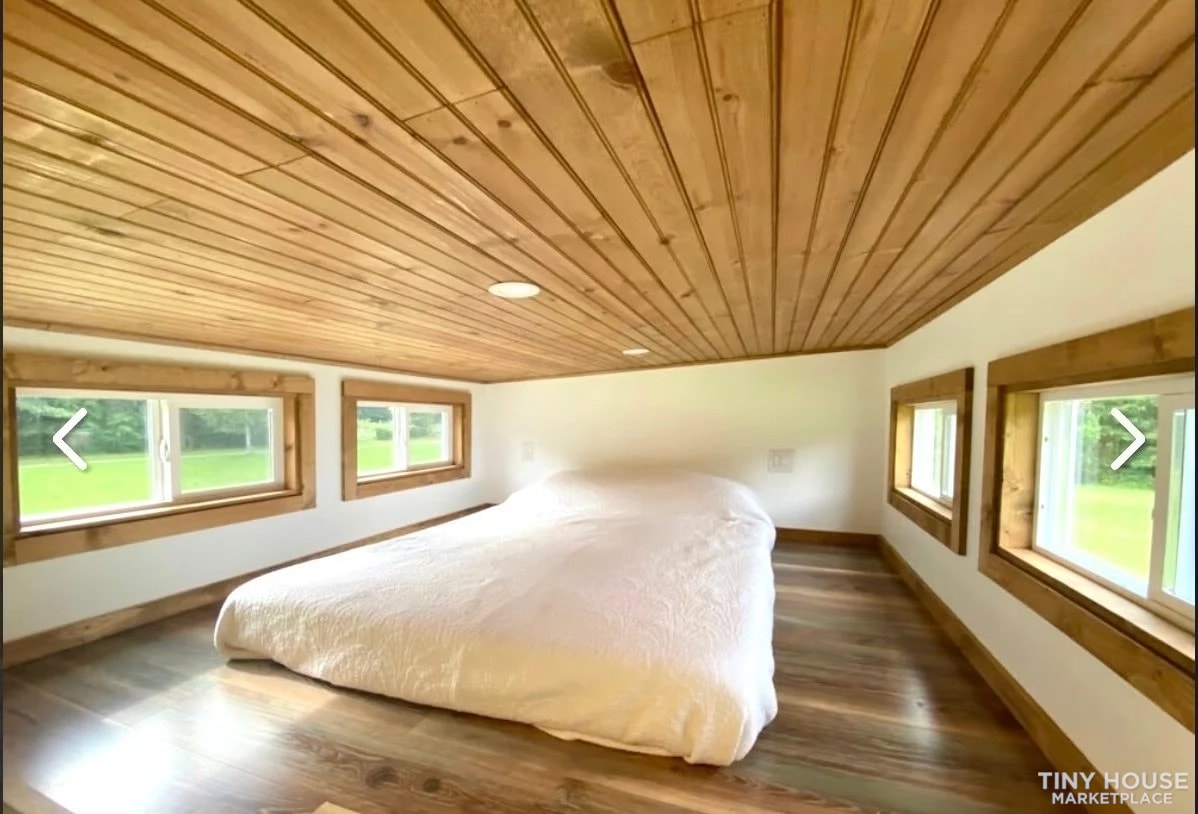 SELF-SUSTAINING, OFF-GRID TINY HOME ON WHEELS (THOW), NEWLY MADE 2022 - Image 4 Thumbnail
