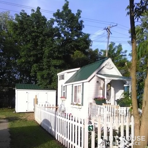 Shabby Chic Tiny House - SOLD