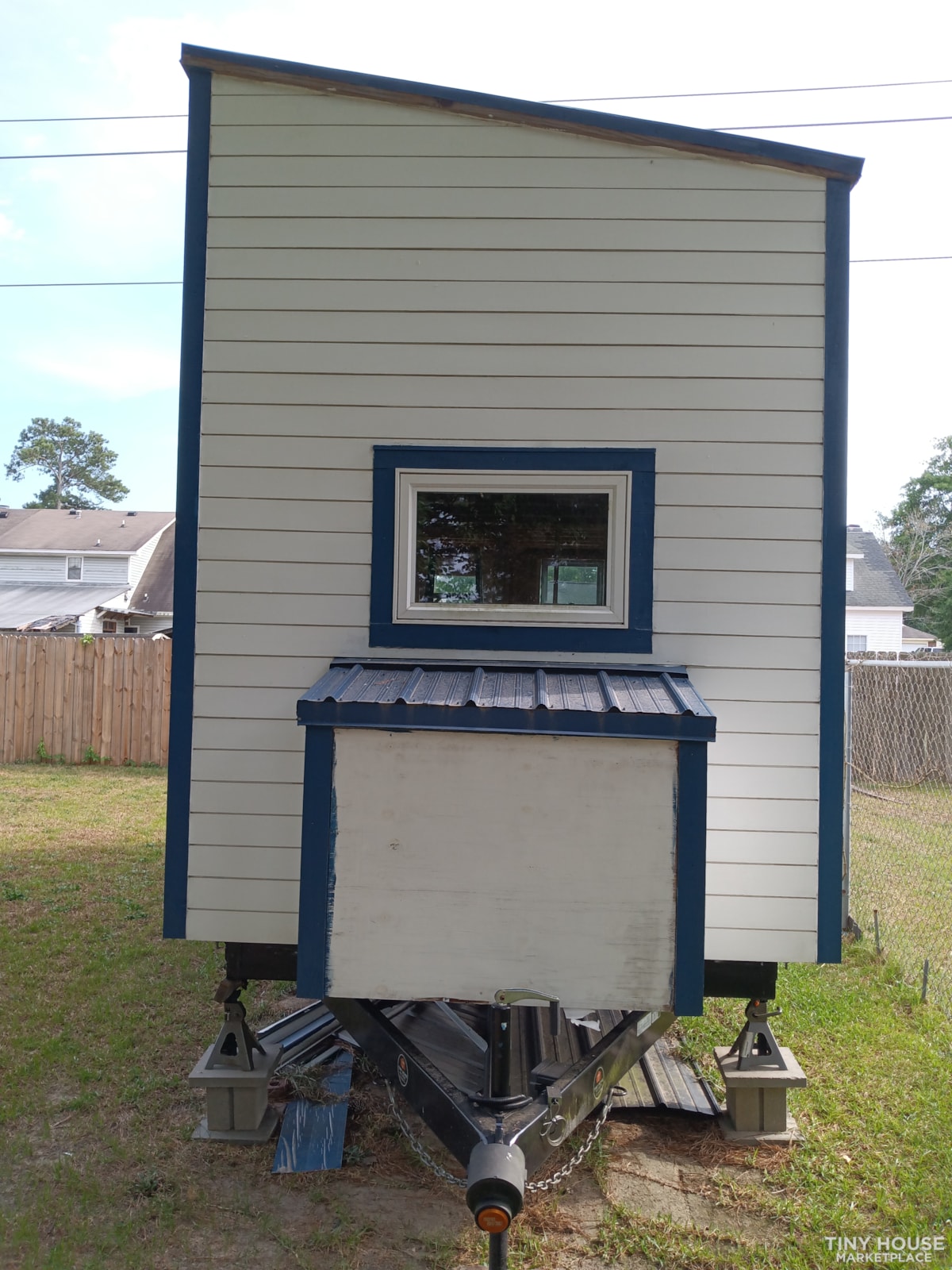 Shed style tiny home on trailer - Image 2 Thumbnail