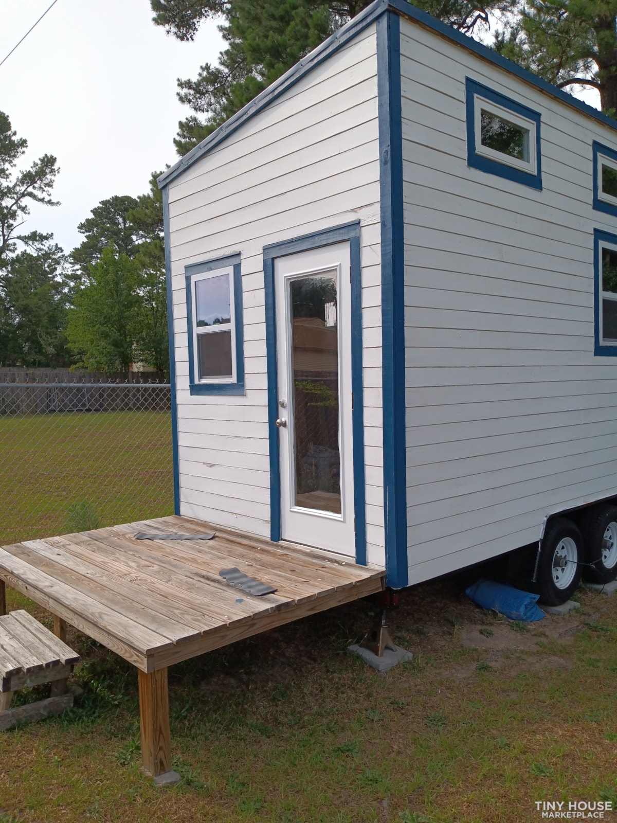 Shed style tiny home on trailer - Image 3 Thumbnail