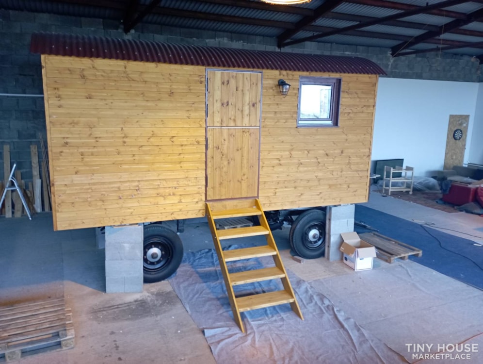Shepherd Hut Luna by Funky Shepherd Hut Company
