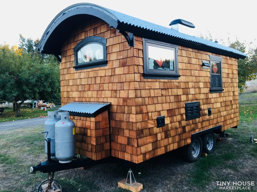 Shepherds hut tinyhouse 