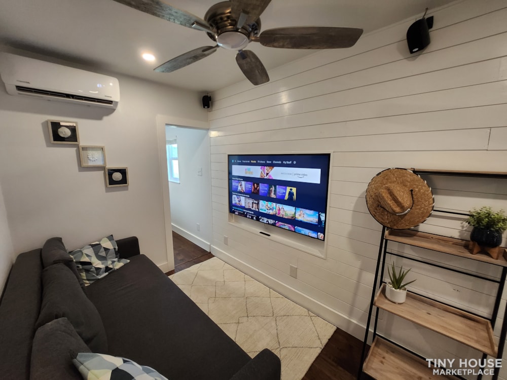 Shipping Container Home - NEWLY CONVERTED, FULLY FURNISHED - Image 3 Thumbnail