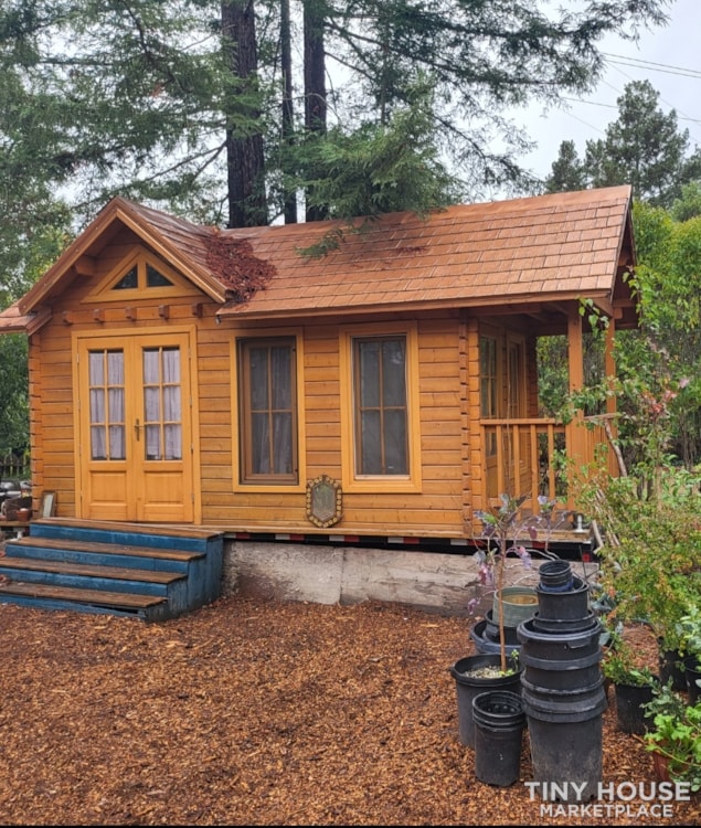 Siberian Wood Tiny Home - Image 1 Thumbnail