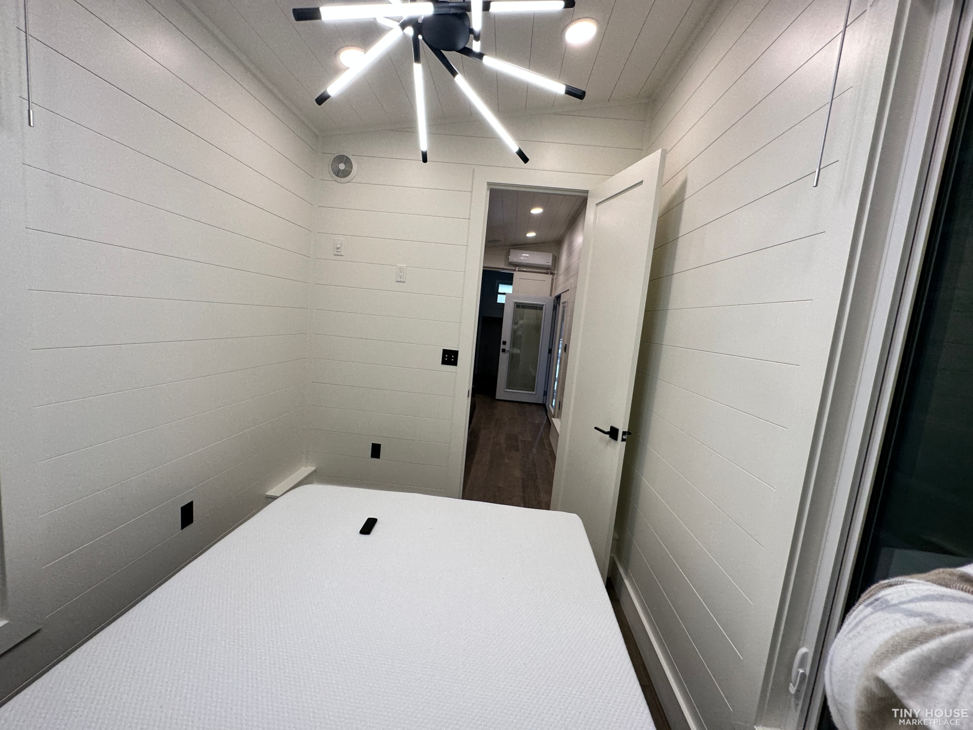 Simple & Clean 8 Ft. Wide x 32 Ft. Long Tiny Home for Sale! - Image 4 Thumbnail