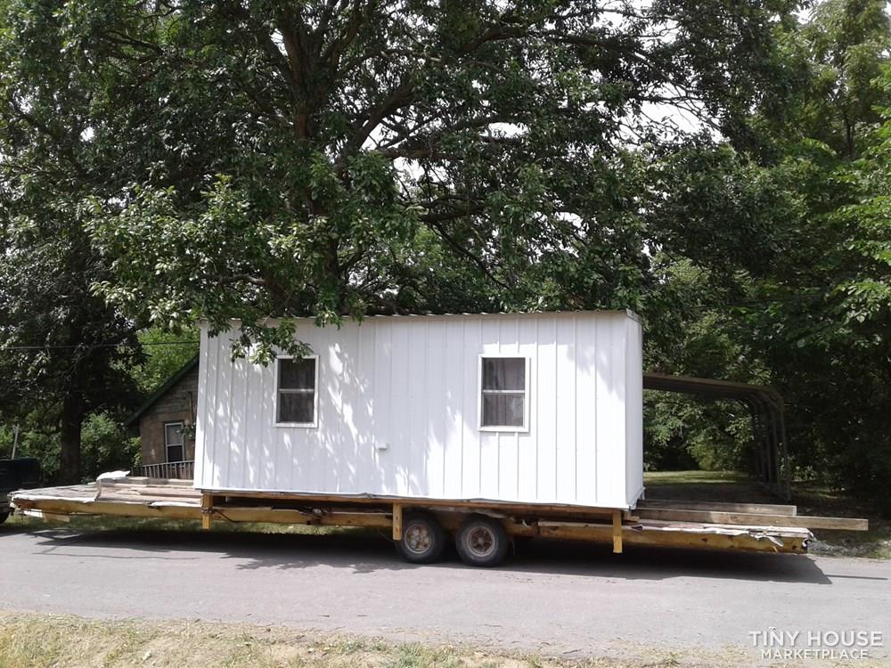 Simple finish tiny house  - Image 1 Thumbnail