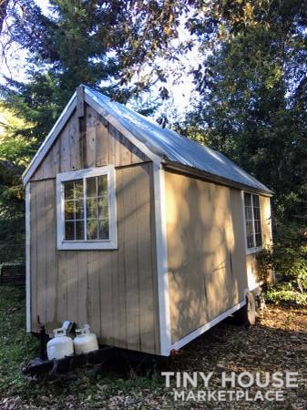 Pending Sale! Simple Cozy Tiny House!  - Image 2 Thumbnail