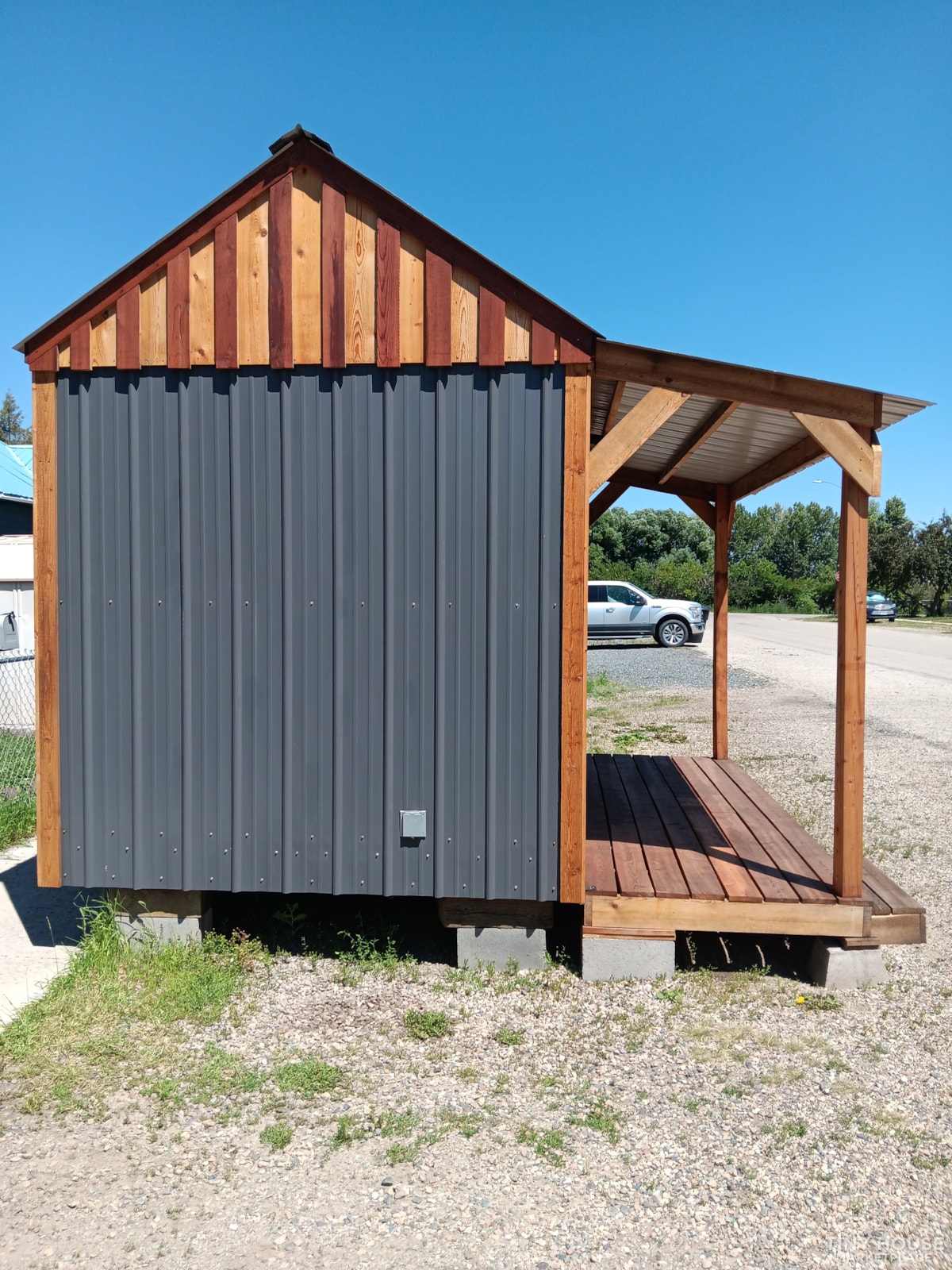 Single level tiny house on wheels 1 bed 1 bath - Image 4 Thumbnail