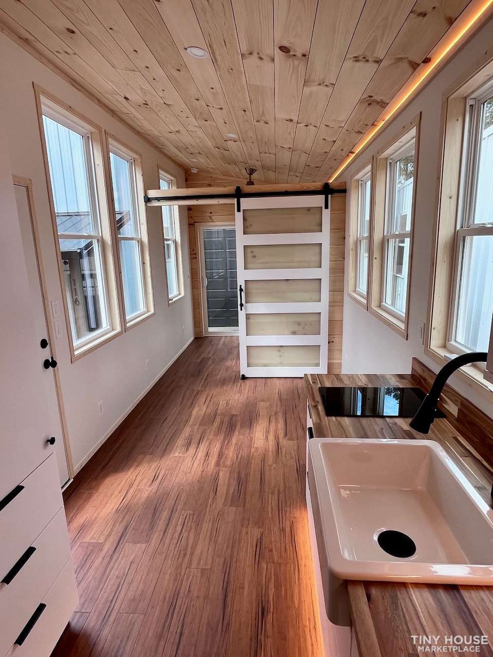 Single Level Tiny with Scandinavian Vibes - Certified - Image 2 Thumbnail