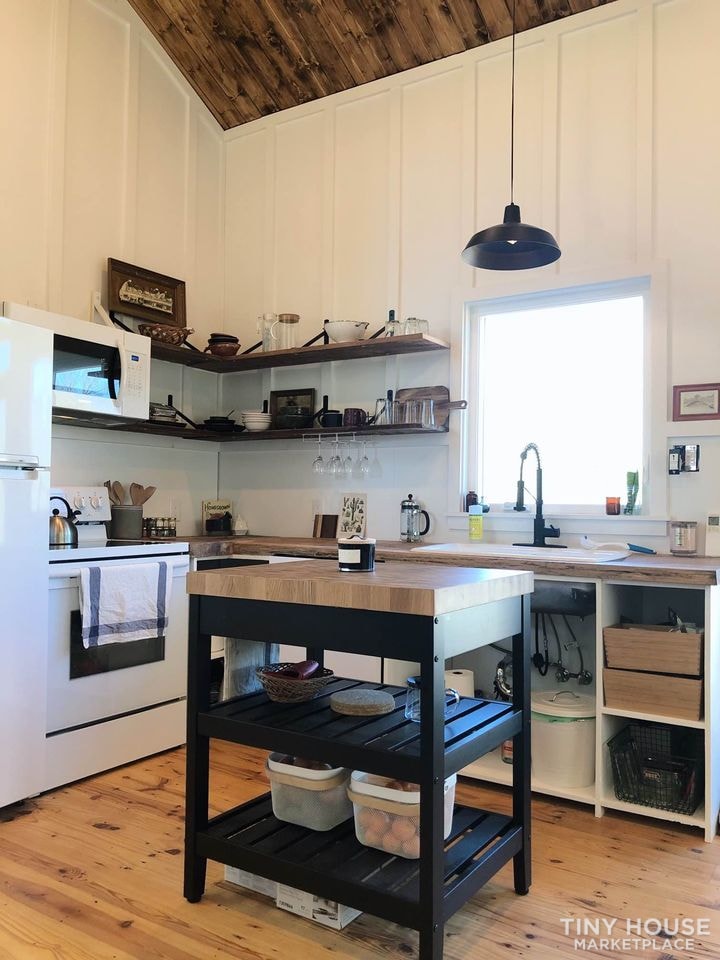 Site Built, Large, High Quality Tiny House - Image 2 Thumbnail