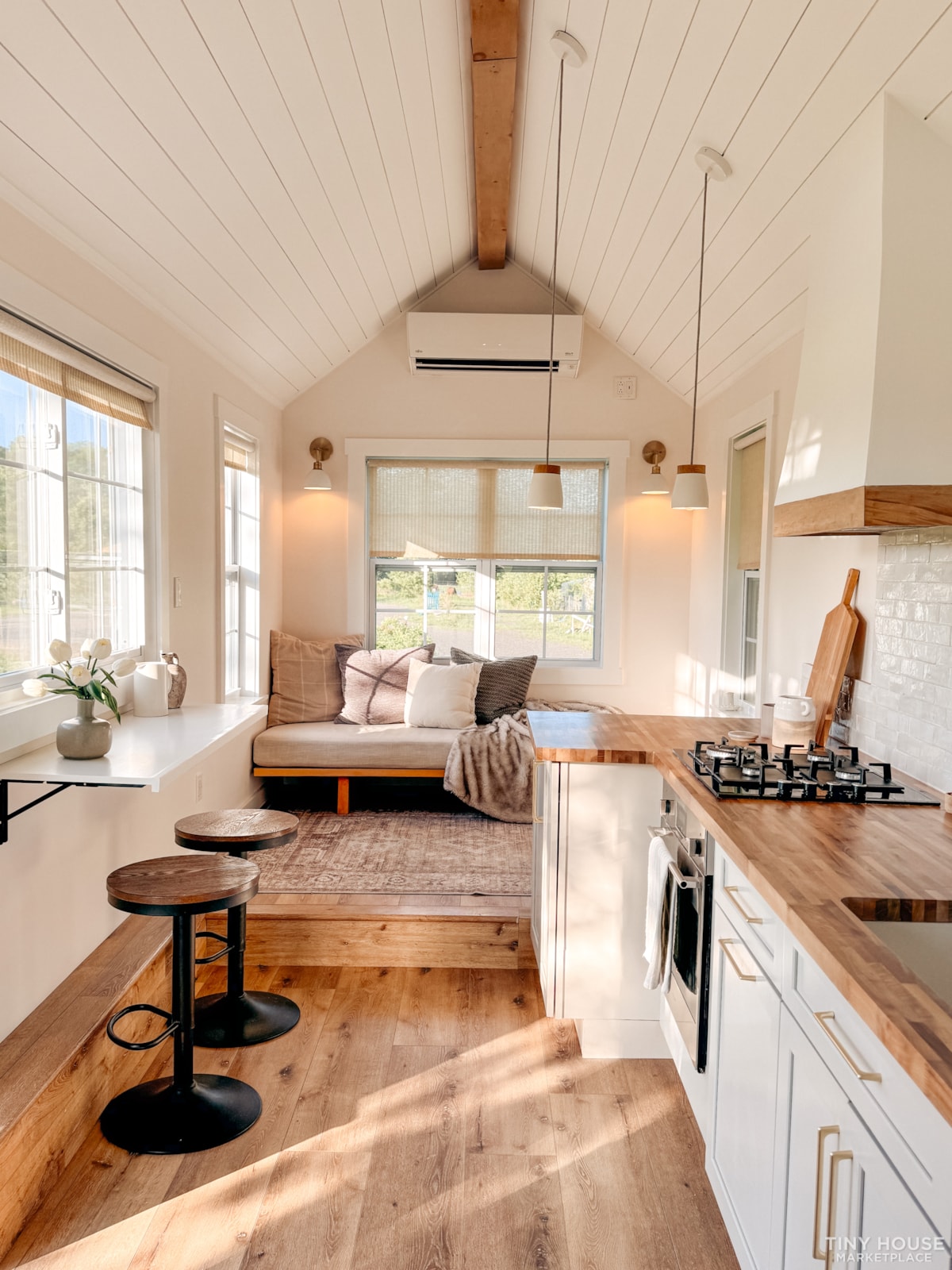 Skogsnest Tiny House - 26x8.5 - Scandinavian Moon Cabin - Image 1 Thumbnail