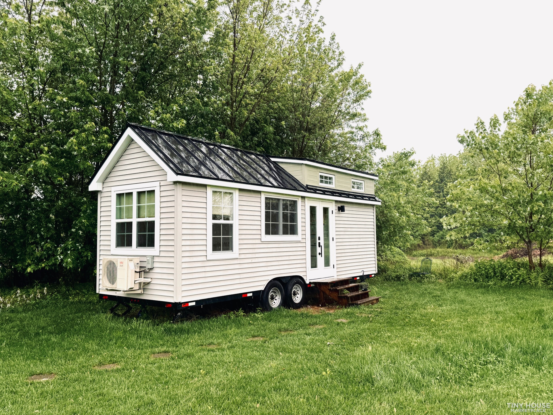 Skogsnest Tiny House - 26x8.5 - Scandinavian Moon Cabin - Image 2 Thumbnail