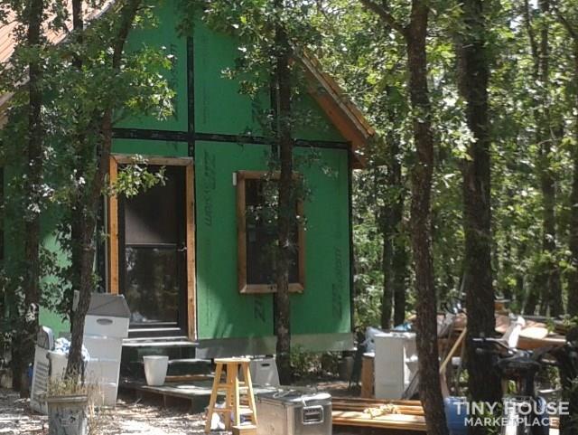 Small House (Cabin) for sale - Image 1 Thumbnail